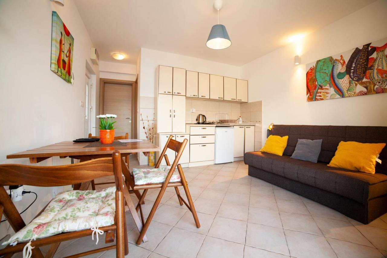 Leut Apartments Tivat Bagian luar foto